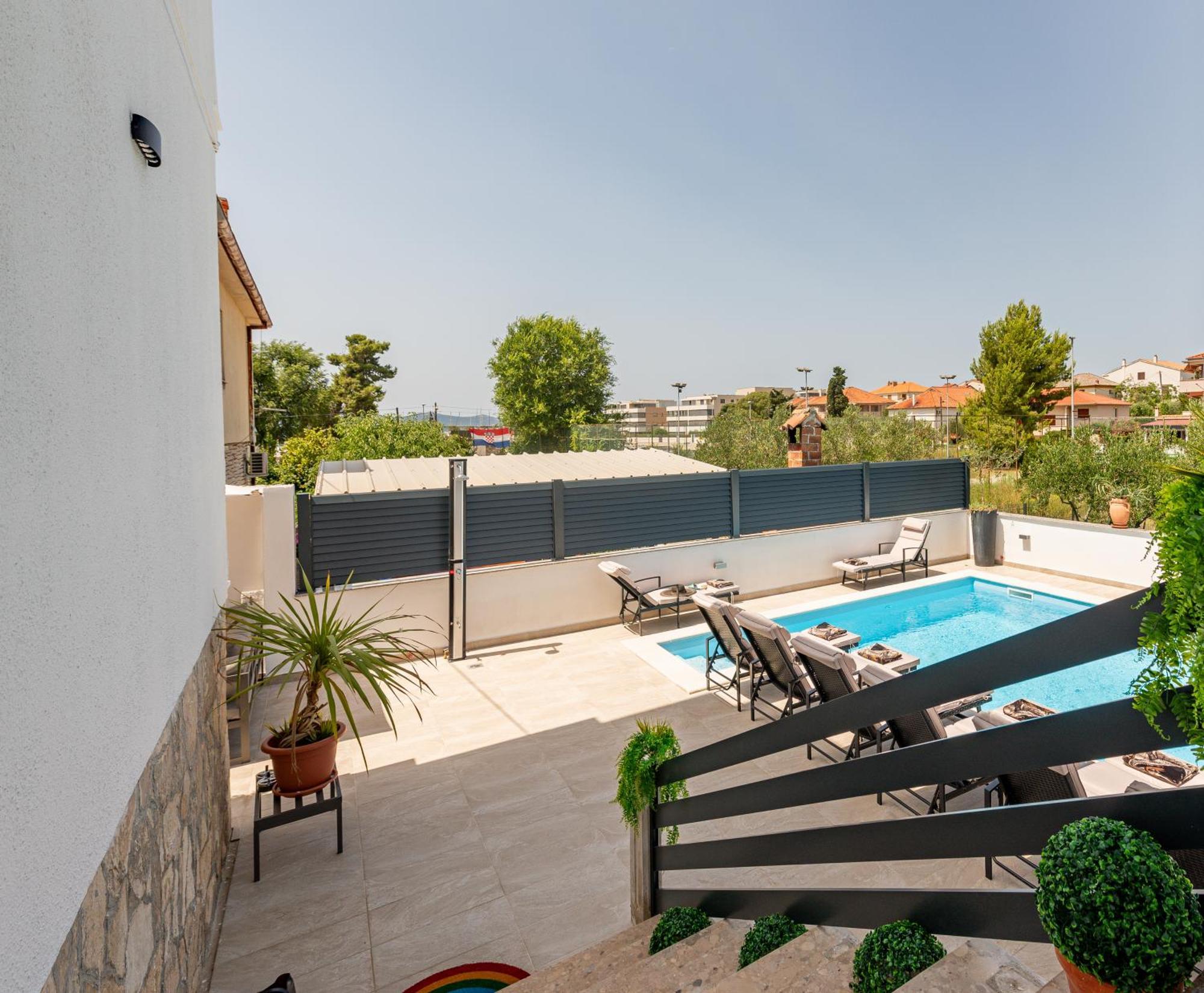 Lungomare With Private Pool